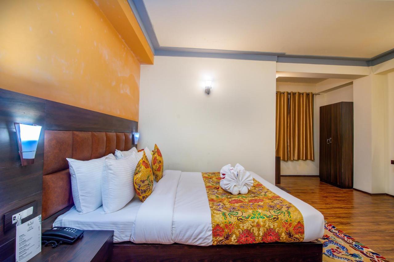 Muscatel Grand Silkroute - 300 Mts From Mg Marg Gangtok Exterior photo