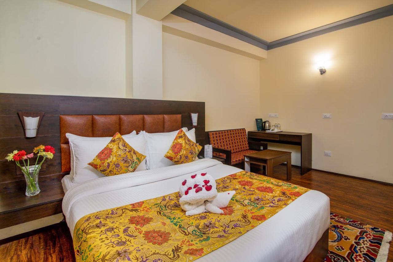 Muscatel Grand Silkroute - 300 Mts From Mg Marg Gangtok Exterior photo